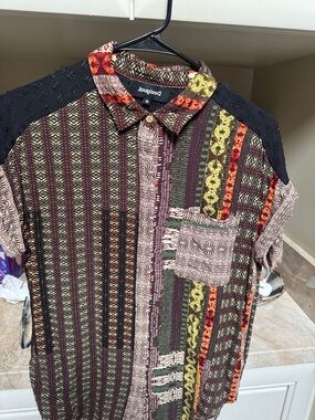 Desigual Multicolor Patterned Button-Up Shirt